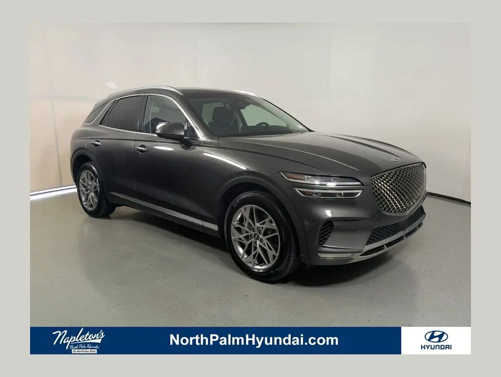 2025 Genesis GV70 2.5T Standard — photo 1 of 11