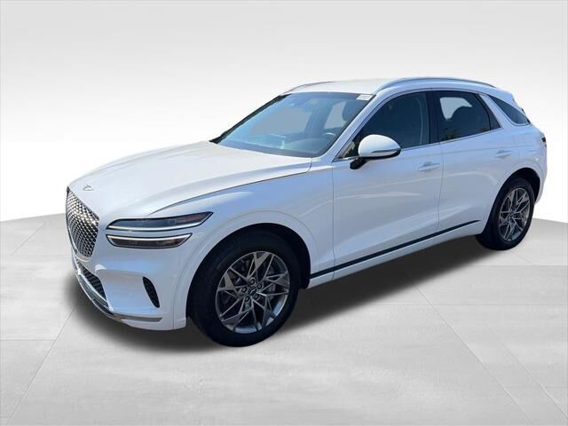 2025 Genesis GV70 2.5T Standard — photo 1 of 13