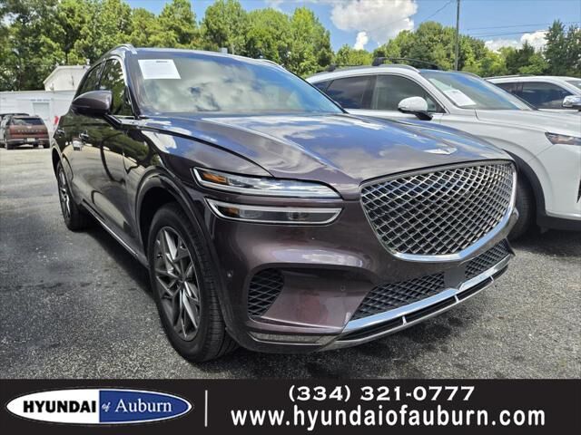 2023 Genesis GV70 2.5T Standard — photo 1 of 6