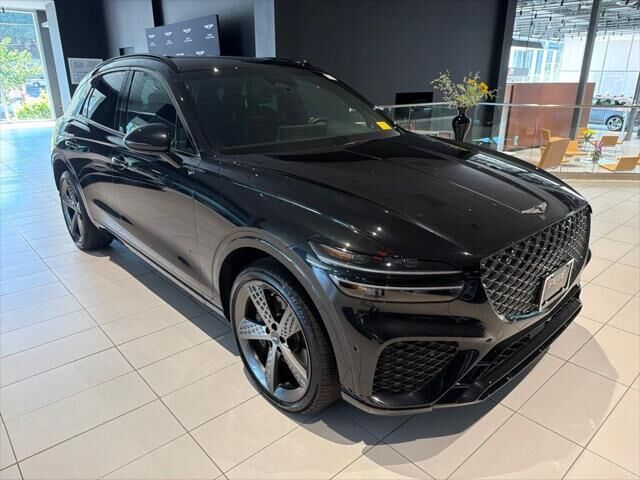 2023 Genesis GV70 2.5T Standard — photo 1 of 4