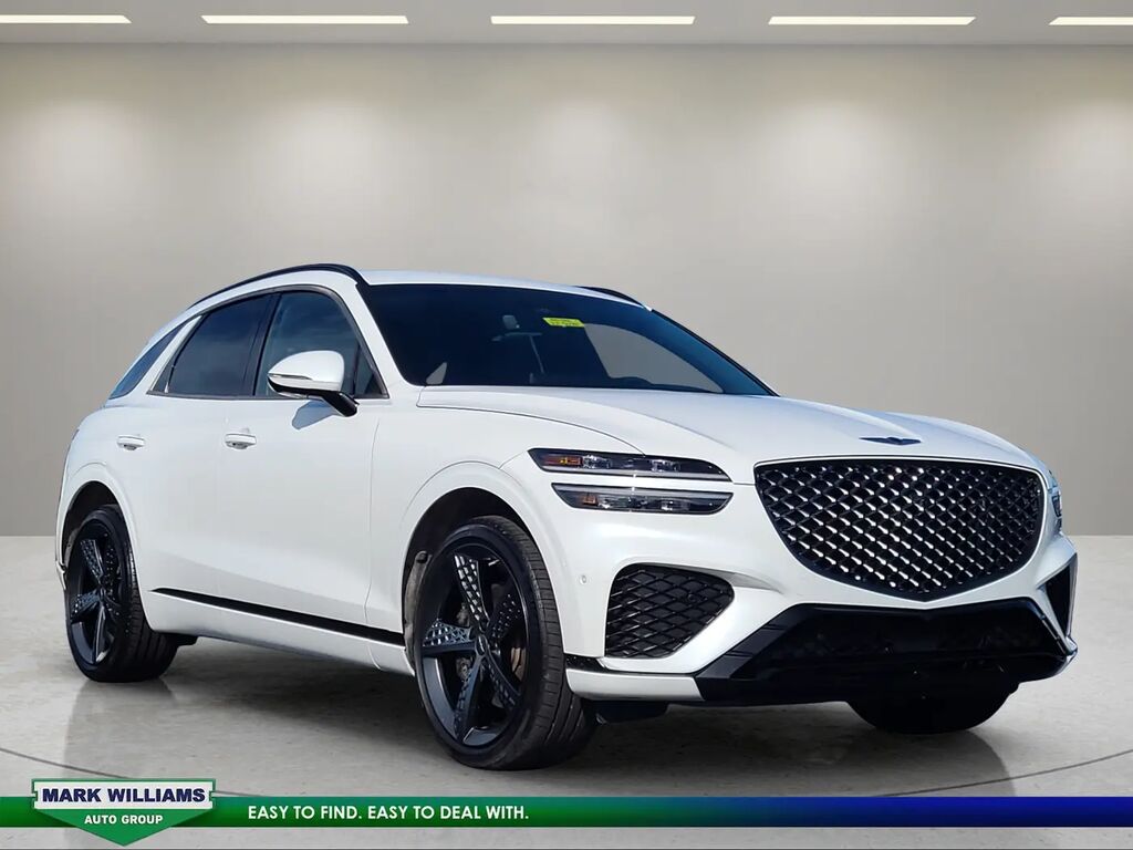 2023 Genesis GV70 2.5T Standard — photo 1 of 25