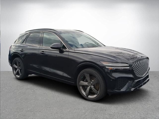 2025 Genesis GV70 3.5T Sport — photo 1 of 29