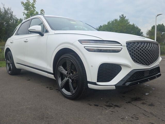 2022 Genesis GV70 3.5T Sport — photo 1 of 26