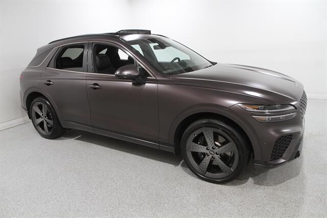 2023 Genesis GV70 3.5T Sport — photo 1 of 17