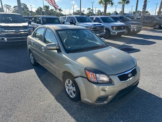 2011 Kia Rio LX — photo 1 of 14