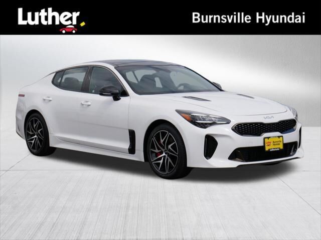 2023 Kia Stinger GT-Line — photo 1 of 26