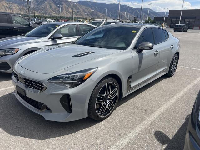 2022 Kia Stinger GT1 — photo 1 of 43