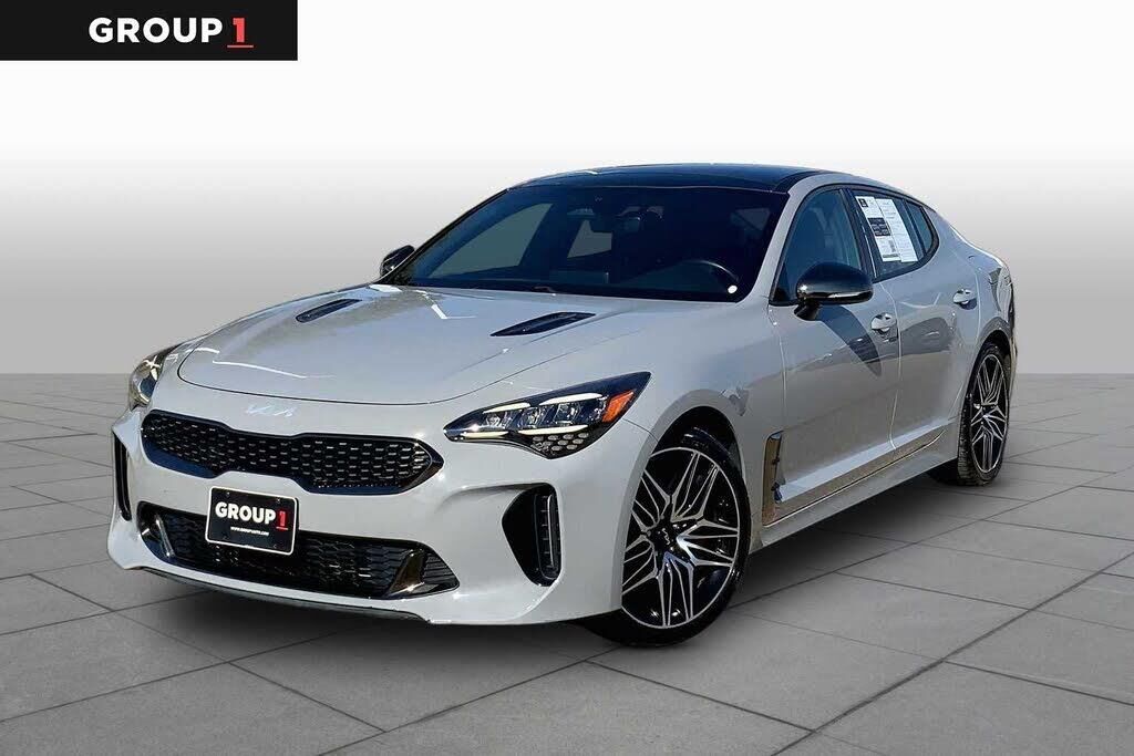 2022 Kia Stinger GT1 — photo 1 of 1