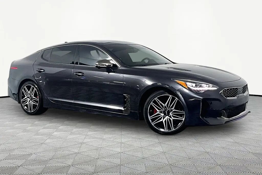 2023 Kia Stinger GT2 — photo 1 of 26