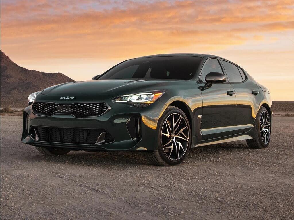 2022 Kia Stinger GT2 — photo 1 of 1