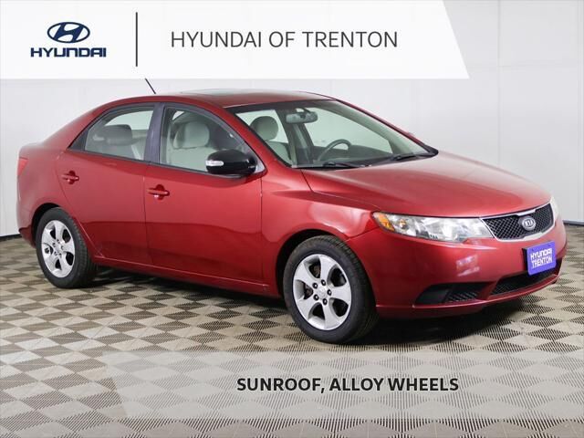 2010 Kia Forte EX — photo 1 of 13