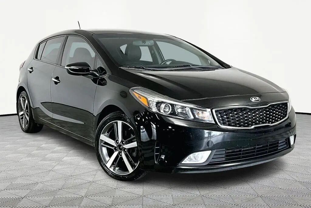 2017 Kia Forte5 EX — photo 1 of 13