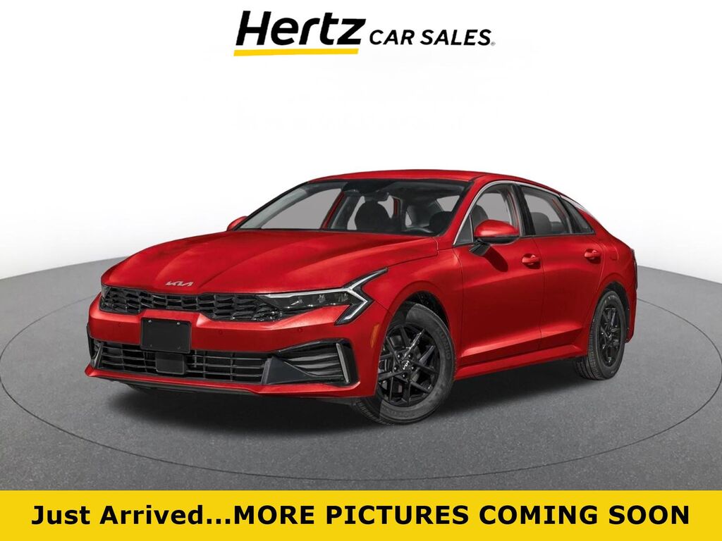 2025 Kia K5 LXS — photo 1 of 17