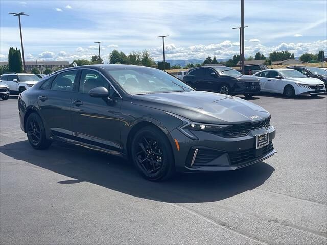 2025 Kia K5 LXS — photo 1 of 34