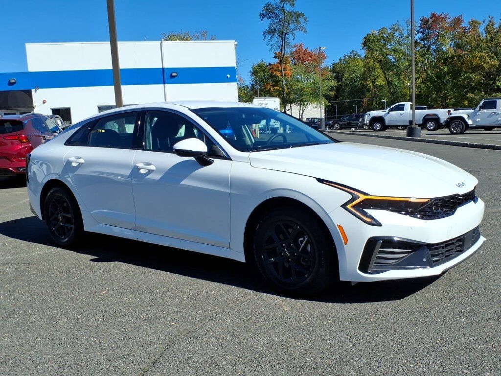 2026 Kia K5 LXS — photo 1 of 13