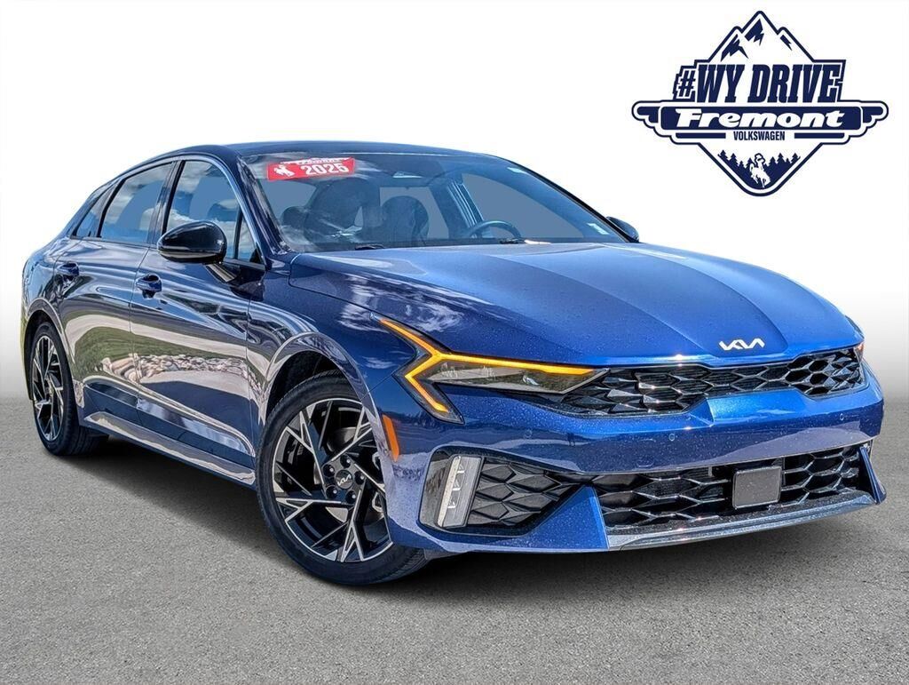 2025 Kia K5 GT-Line — photo 1 of 16
