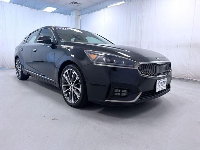 2019 Kia Cadenza Technology