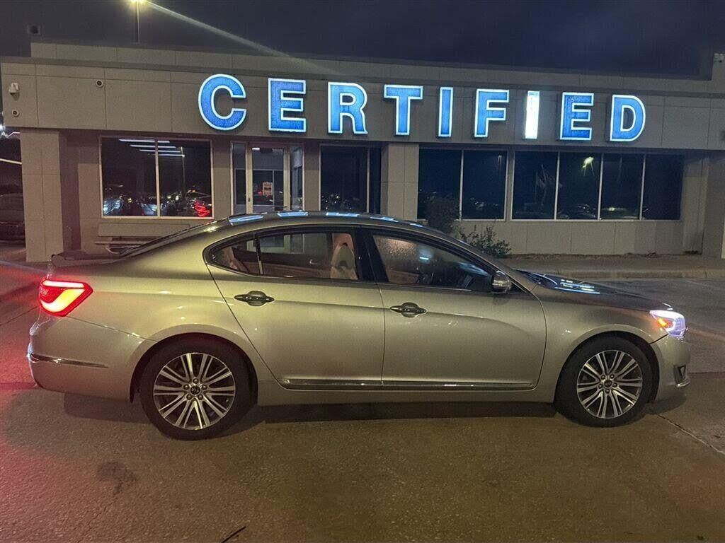 2015 Kia Cadenza Premium — photo 1 of 1