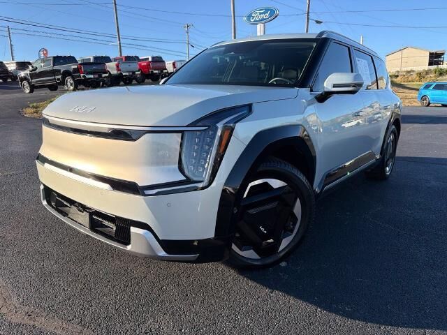 2024 Kia EV9 Land