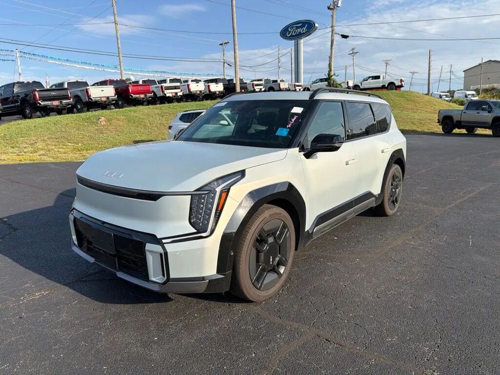 2024 Kia EV9 GT-Line — photo 1 of 50