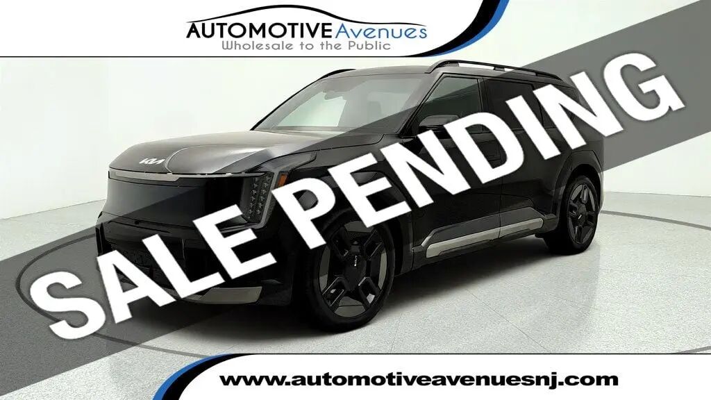 2024 Kia EV9 GT-Line — photo 1 of 26