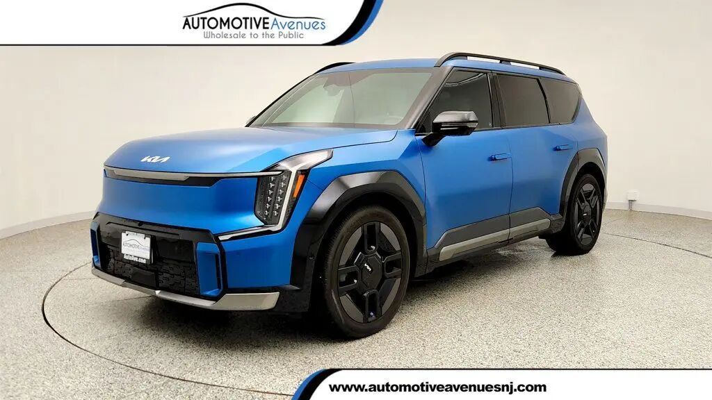 2024 Kia EV9 GT-Line — photo 1 of 26
