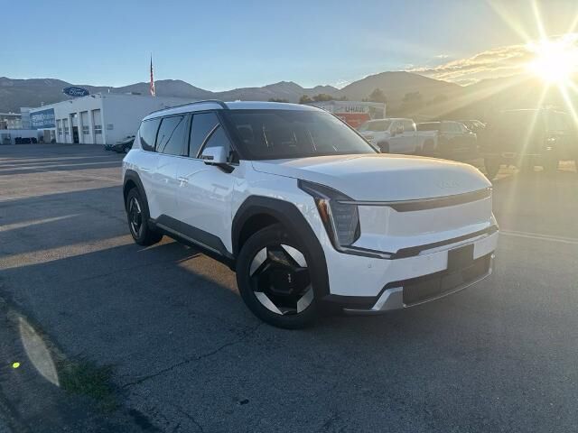 2024 Kia EV9 Wind