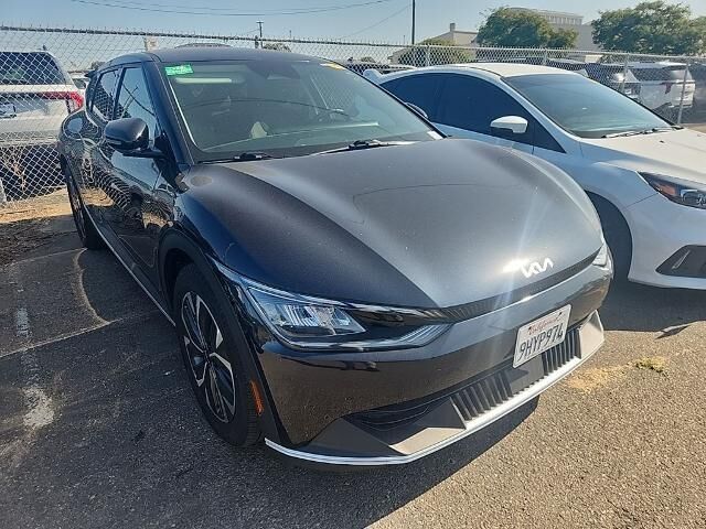 2023 Kia EV6 Light — photo 1 of 13