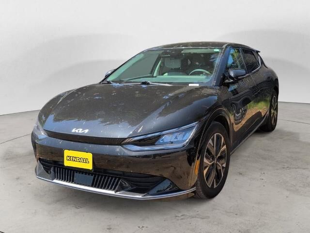 2023 Kia EV6 Wind — photo 1 of 13