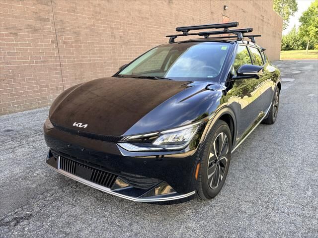 2024 Kia EV6 Wind — photo 1 of 13