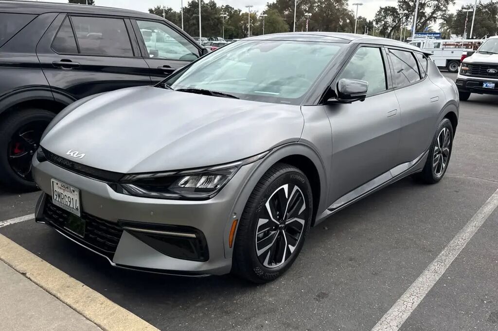 2024 Kia EV6 GT-Line — photo 1 of 2