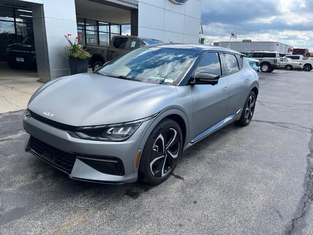 2023 Kia EV6 GT-Line — photo 1 of 39