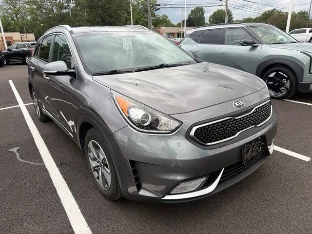 2017 Kia Niro EX — photo 1 of 26