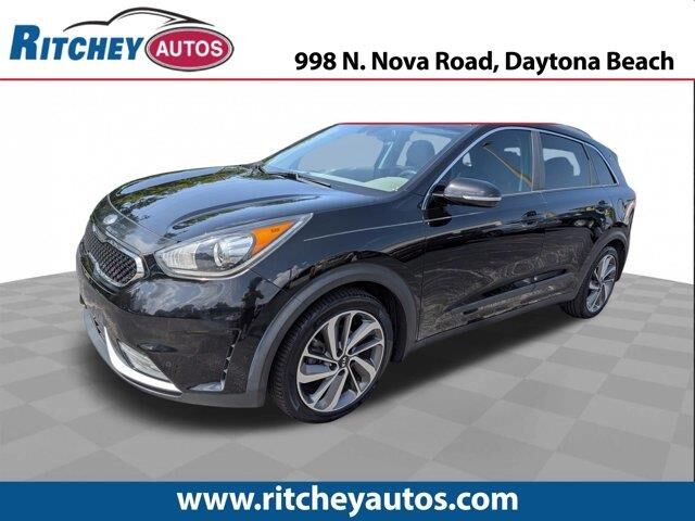 2019 Kia Niro Touring — photo 1 of 13