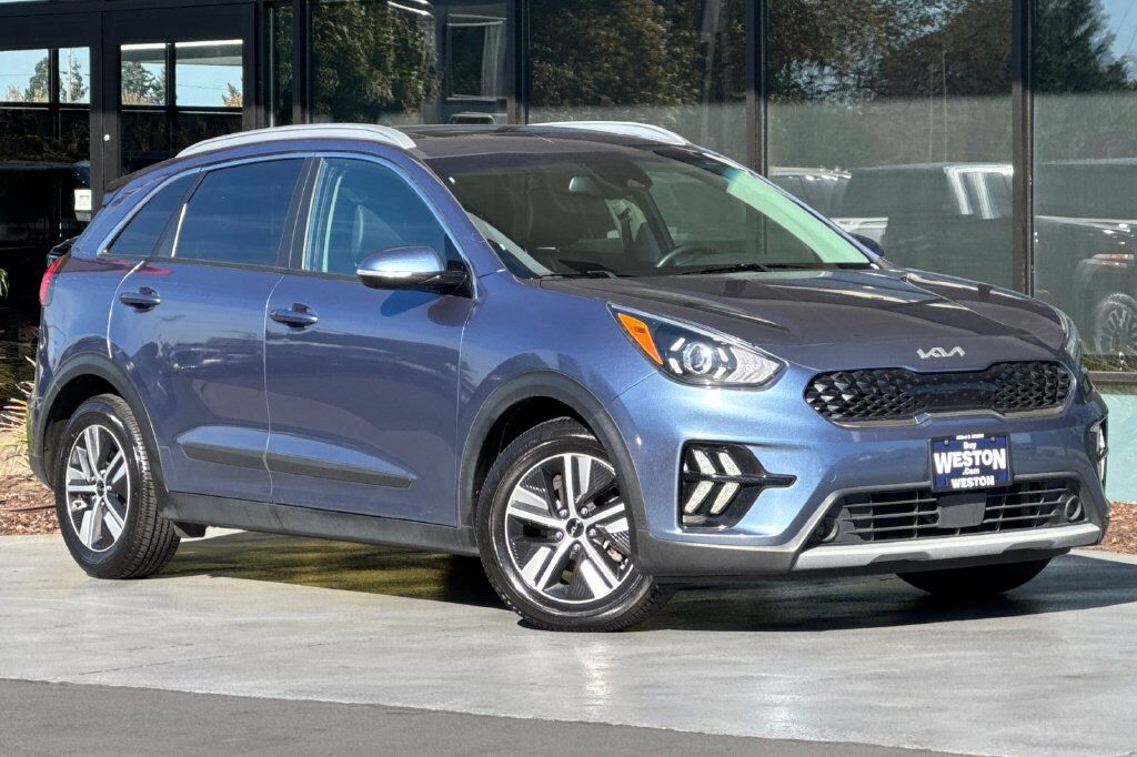 2022 Kia Niro EX Premium — photo 1 of 13