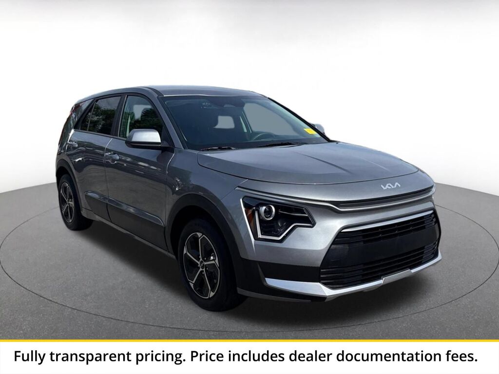 2026 Kia Niro LX — photo 1 of 14