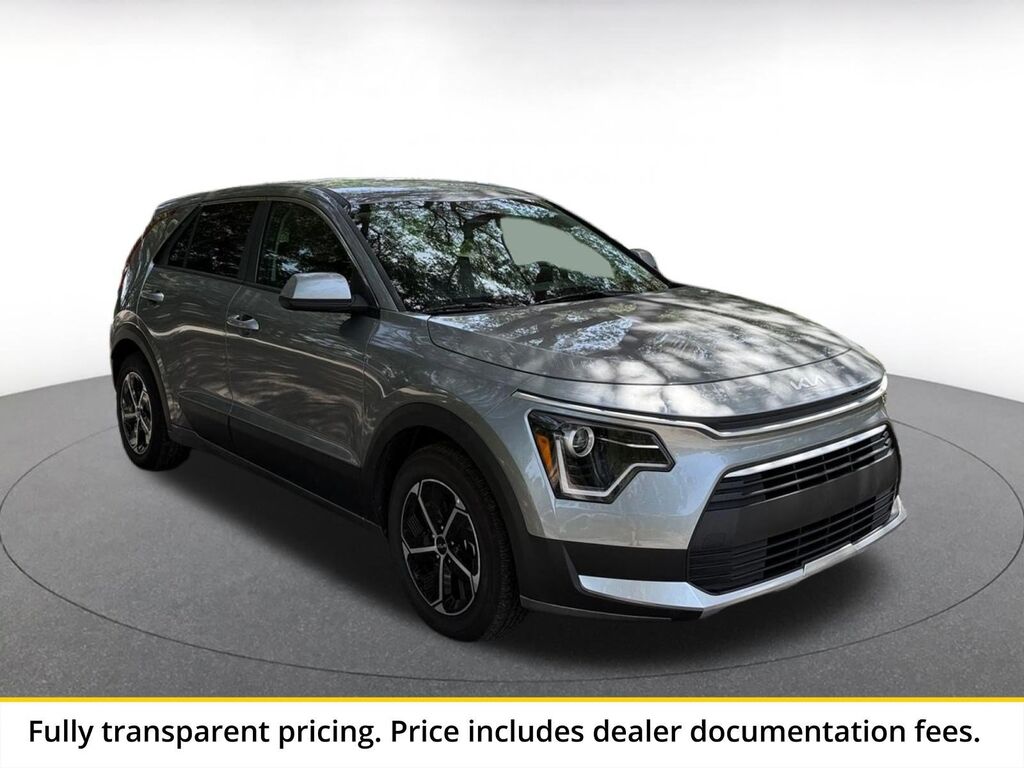 2026 Kia Niro LX — photo 1 of 13
