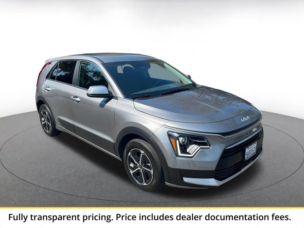 2026 Kia Niro LX — photo 1 of 13