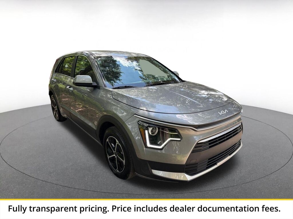 2026 Kia Niro LX — photo 1 of 13