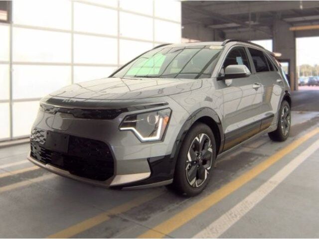 2024 Kia Niro EV Wind — photo 1 of 12