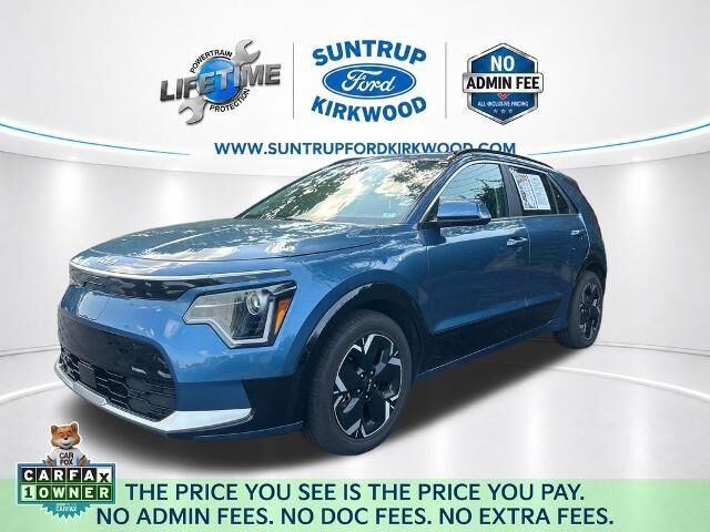2023 Kia Niro EV Wind — photo 1 of 26