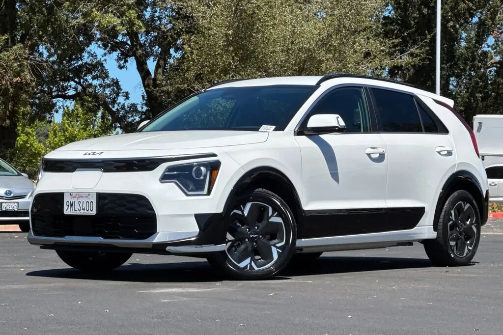 2024 Kia Niro EV Wind — photo 1 of 13