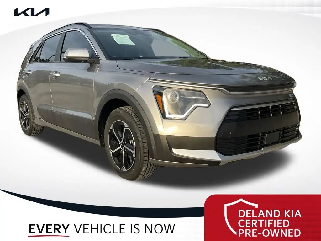 2024 Kia Niro EX — photo 1 of 13