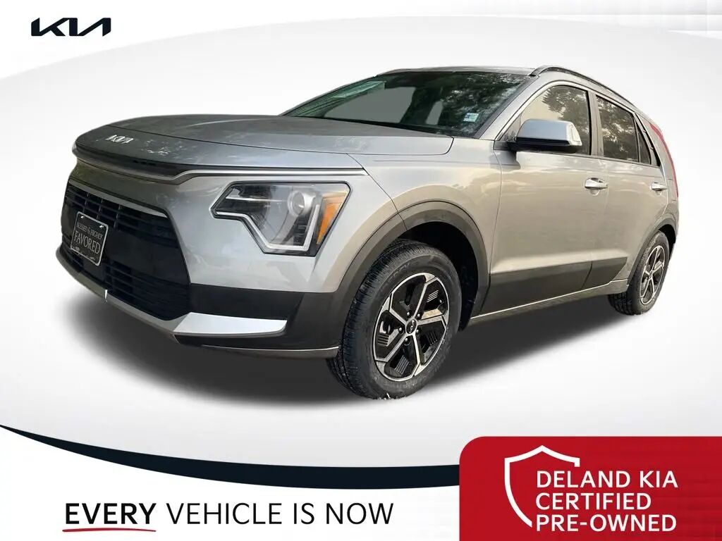 2024 Kia Niro EX — photo 1 of 18