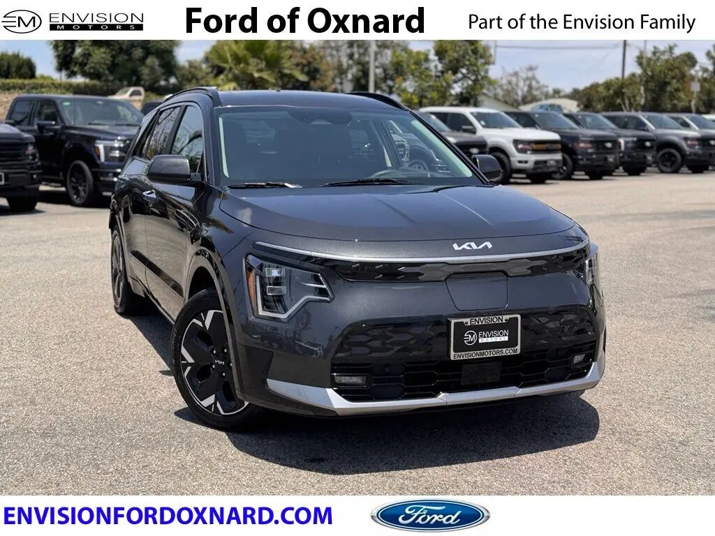 2023 Kia Niro EV Wave — photo 1 of 16