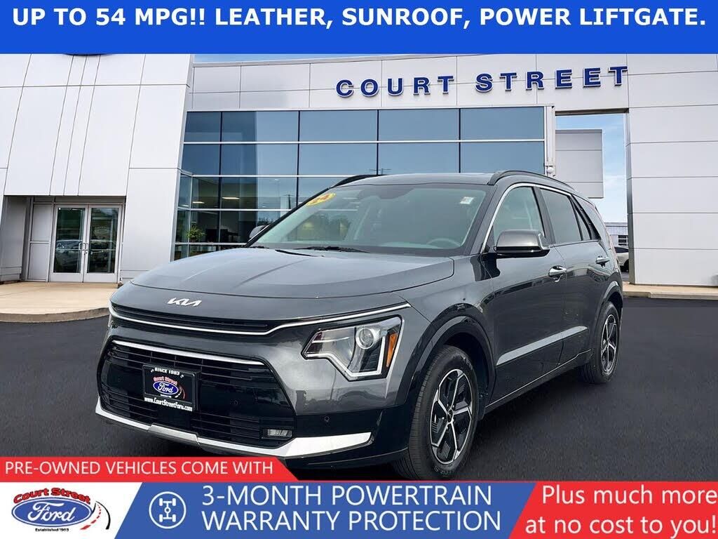 2024 Kia Niro SX — photo 1 of 1