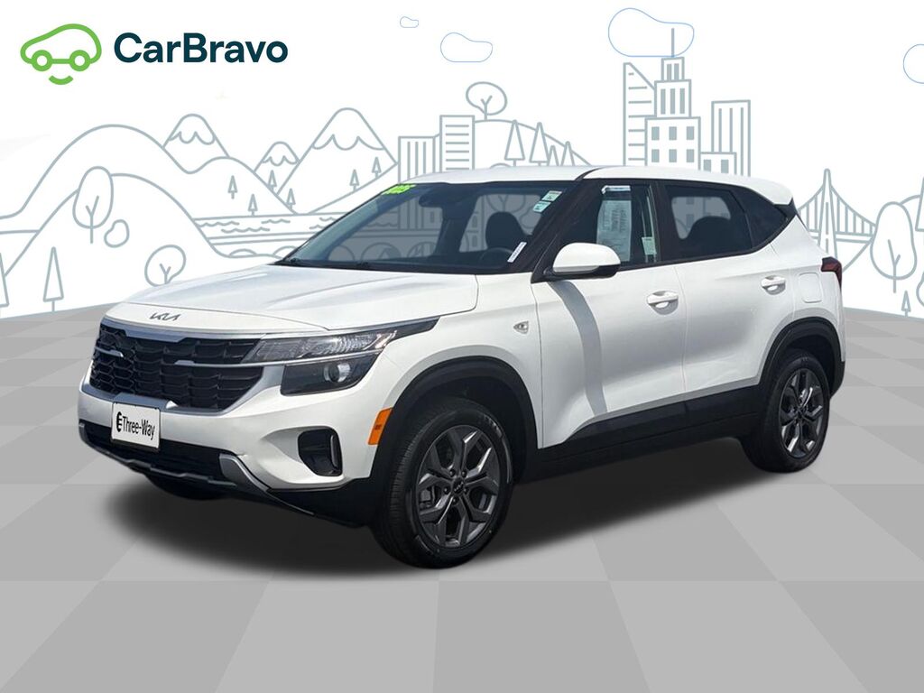 2025 Kia Seltos LX — photo 1 of 6