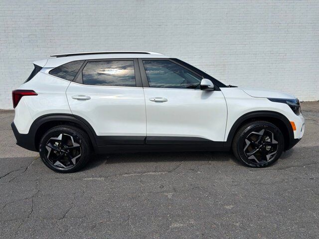 2025 Kia Seltos EX