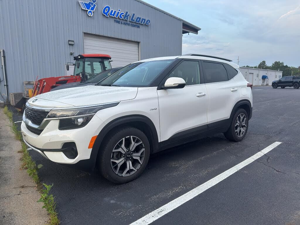 2021 Kia Seltos EX — photo 1 of 15