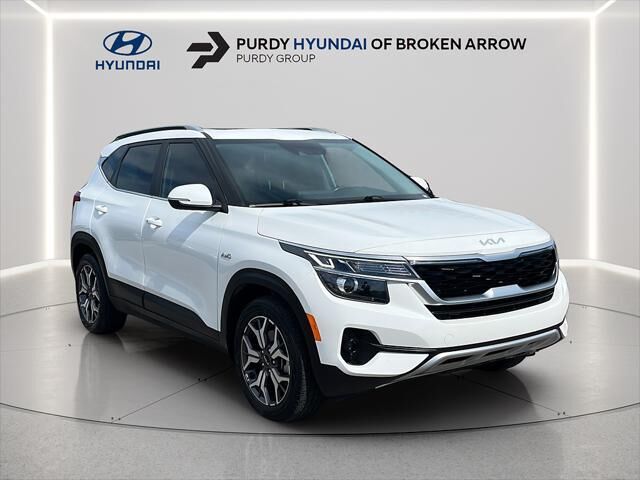 2023 Kia Seltos EX — photo 1 of 13